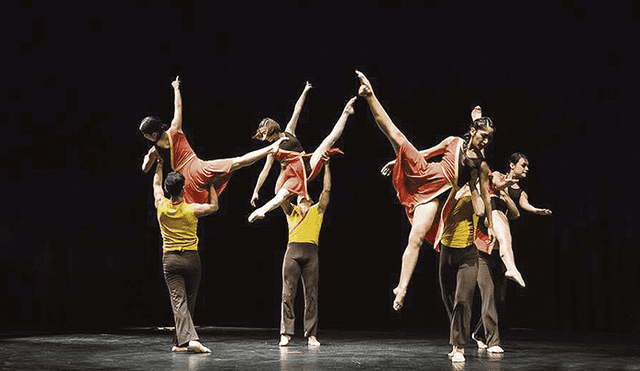 Ritmos. Bailarines de la Universidad de San Marcos en la colorida danza “Tinku”.