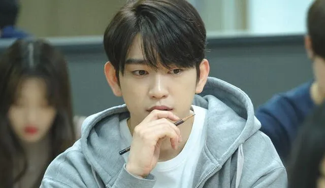 Jinyoung de GOT7 para su nuevo dorama When my love blooms.