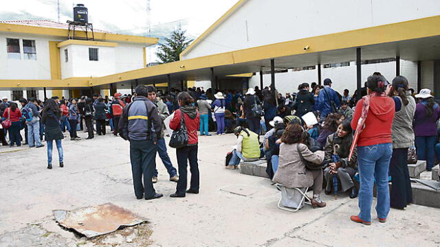 Dirección de Salud en Puno lanza concurso 300 plazas CAS 