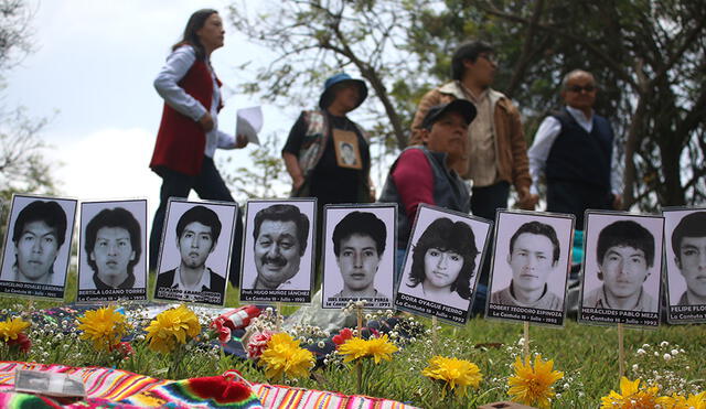 Deudos de víctimas de La Cantuta y Barrios Altos rechazan que se cambie la penalidad de Fujimori