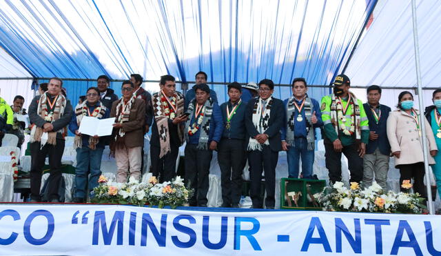 Empresa minera y autoridades firmaron convenio marco en Antauta. Foto: Minsur
