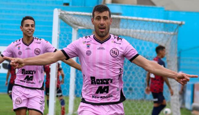 El argentino seguirá vistiendo la camiseta rosada con el número 9. Foto: Prensa FPF