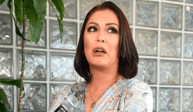 Karla Tarazona arremete contra Isabel Acevedo por su menor hijo