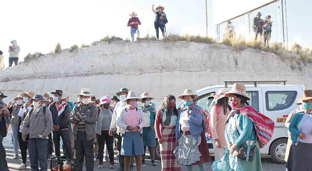 protesta. Desde hace 20 días población de Espinar - Cusco, acata una paralización indefinida por bono de 1000 soles.