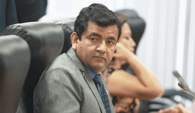 Comisión de Ética recomienda suspender por 120 días a congresista López Vilela