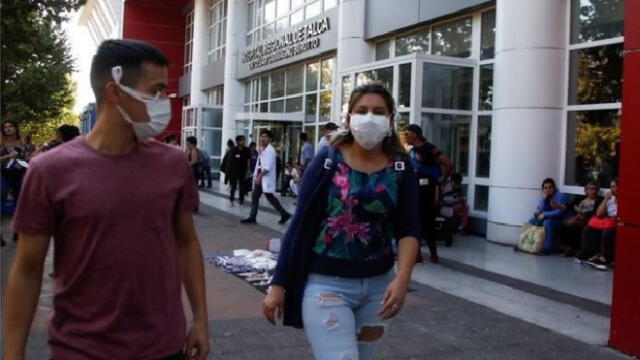 Cifra de contagios y fallecidos por coronavirus en Chile hoy, martes 7 de abril. Créditos: REUTERS