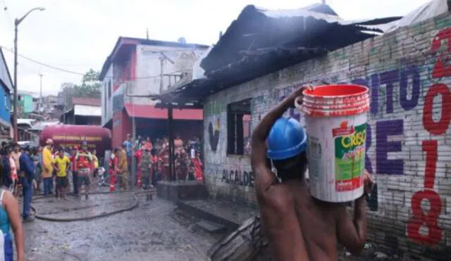Iquitos: incendio en distrito de Belén deja cien damnificados
