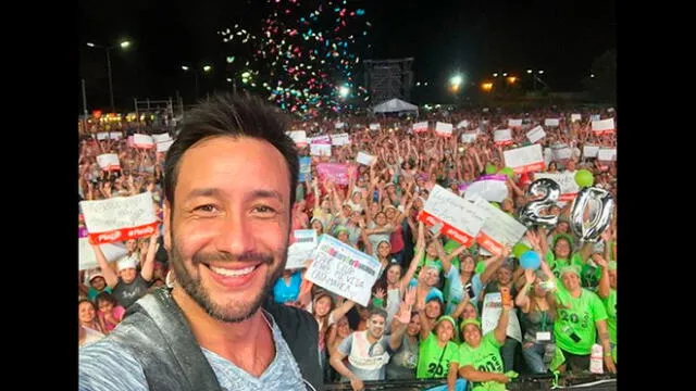 Luciano Pereyra emocionó a fans al cantar con artista callejero