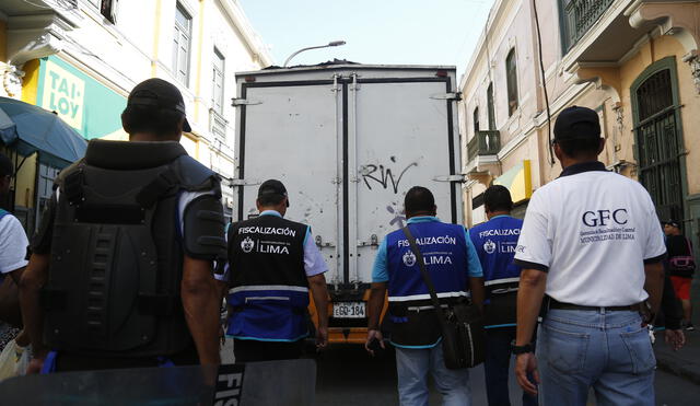 Municipalidad de Lima: Operativo para erradicar ambulantes en Mesa Redonda [FOTOS]