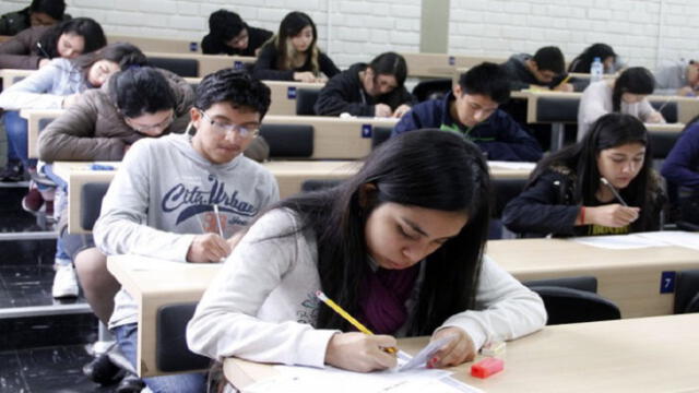 Pronabec ofrece 2 mil becas para que universitarios de Lima y provincias terminen sus estudios