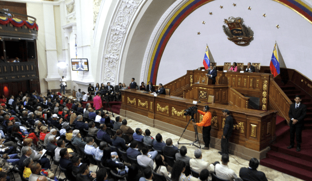 Venezuela: Diputados opositores rechazan adelanto de Legislativas ante silencio chavista