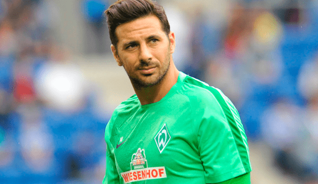Werder Bremen buscaría renovar a Claudio Pizarro para evitar su retiro 