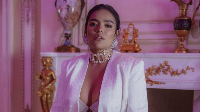 La cantante colombiana develó que los detalles en el video musical tienen un significado y dejó boquiabiertos a sus seguidores.