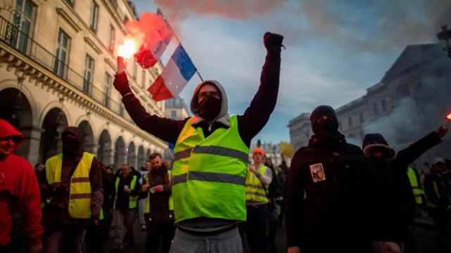 Tensión en París en nueva jornada de protestas de 'Chalecos amarillos'
