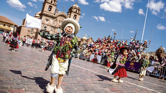 Cusco: pequeños de inicial derrocharon tradición en desfile de danzas típicas 
