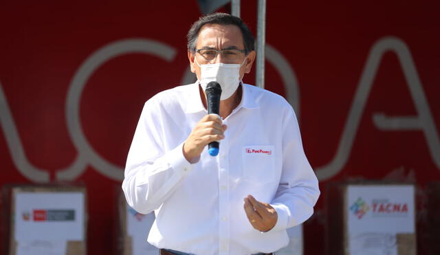 Martín Vizcarra entregó 15 ventiladores mecánicos a la región Tacna. Foto: Presidencia.