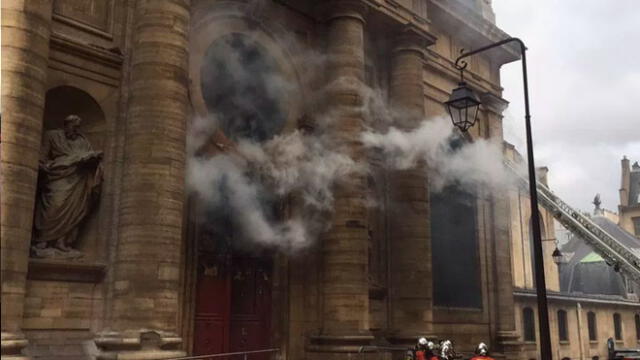 Francia: trágico incendio en la histórica iglesia de San Sulpicio en París [VIDEOS]