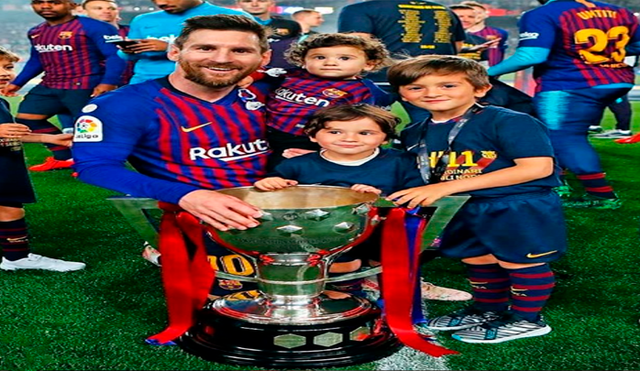 Lionel Messi y sus tres hijos celebrando un título de la Copa del Rey. Foto: Instagram.