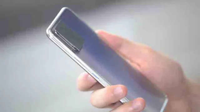 Este teléfono del rival de Xiaomi hace uso de una trasera de vidrio electrocrómico. (Foto: captura de video)