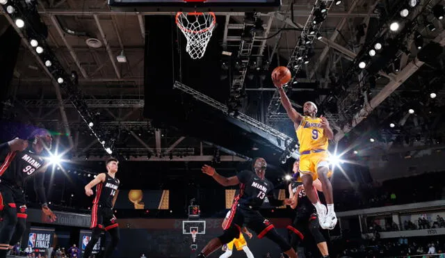 Lakers ganan a Heat por el Game 4 de las Finales de NBA 2020. Foto: AFP.