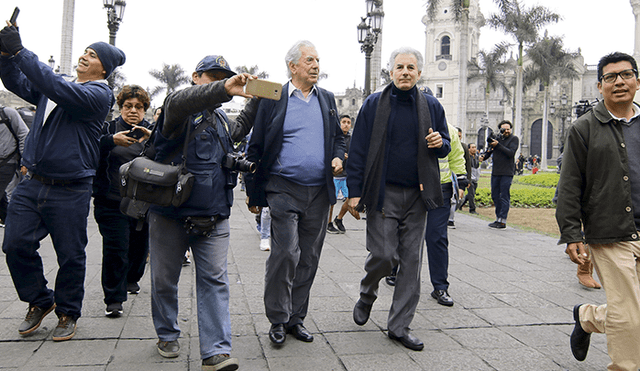 Mario Vargas Llosa, un par de vueltas por la ciudad