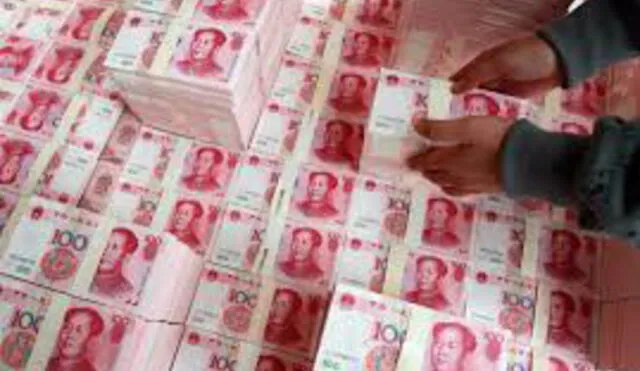 China: ¿Por qué su moneda está perdiendo el valor? 