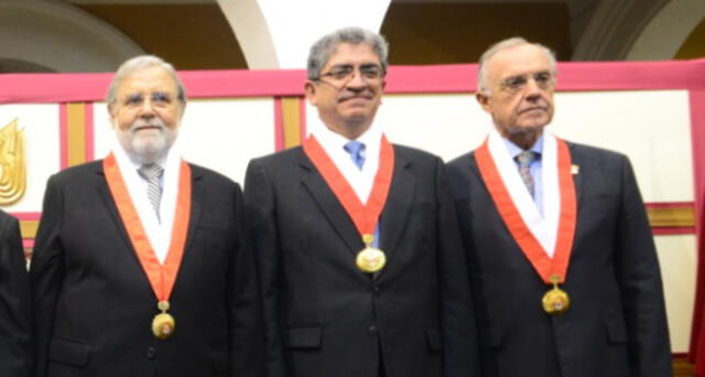 Ernesto Blume, José Luis Sardón y Augusto Ferrero, magistrados del TC que votaron a favor de liberar a Keiko Fujimori. Foto: La República.