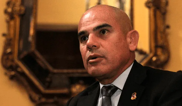 Candidato al TC apoyó a César Hinostroza para que sea fiscal supremo