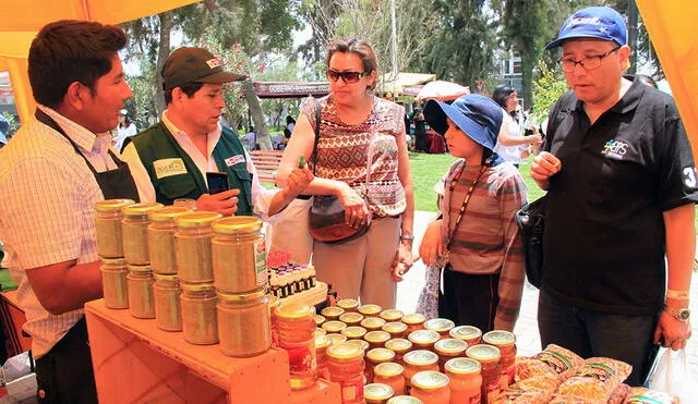 Arequipa: Feria ‘De la chacra a la olla’ benefició a más de seis mil consumidores