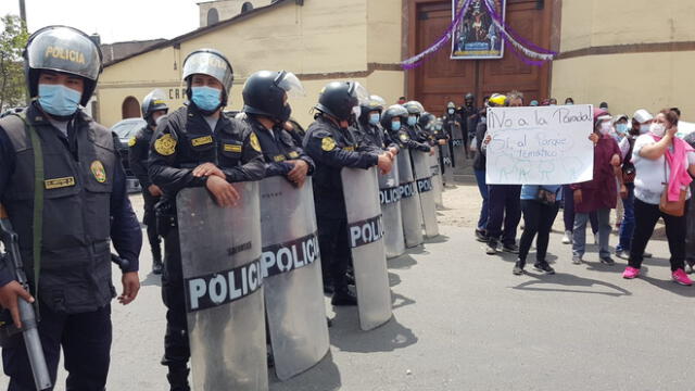 Policía realizó intervención en los exteriores de la Tierra Prometida | Créditos: Karla Cruz/ URPI-GLR