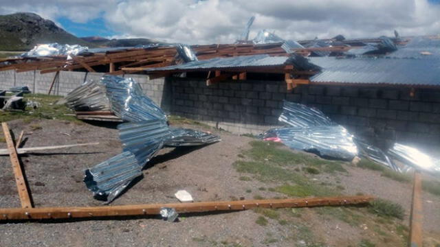 Pasco: fuerte ventarrón destruye techos de cinco viviendas 