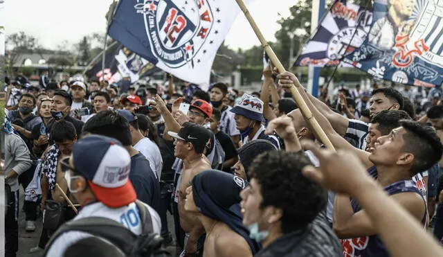 Los disturbios en Estadio Nacional se reportaron luego de la culminación del partido. Foto: La República