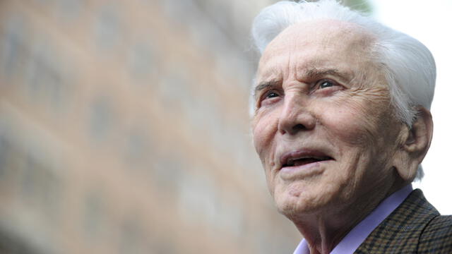 El actor de 103 años, conocido por su papel protagónico en Espartaco, falleció debido a causas naturales. (Foto: AFP)