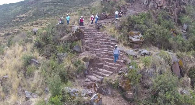 Recuperan camino inca en Parque Arqueológico de Tipón.