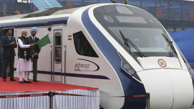 Inauguran el tren más rápido de la India, pero lo suspenden tras arrollar a una vaca