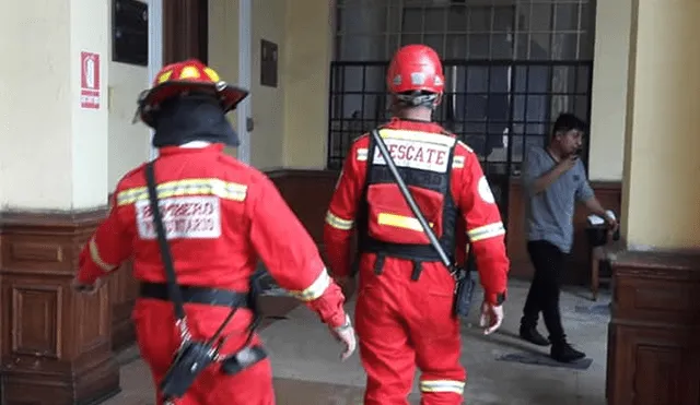 Reportan incendio en la facultad de Medicina de San Marcos [FOTOS y VIDEO]