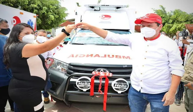 Entregan ambulancias para pobladores de Morropón. Foto: Gobierno Regional.