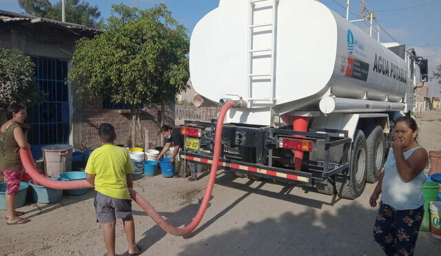 Pobladores de asentamiento padecen por el servicio de agua. Foto: La República