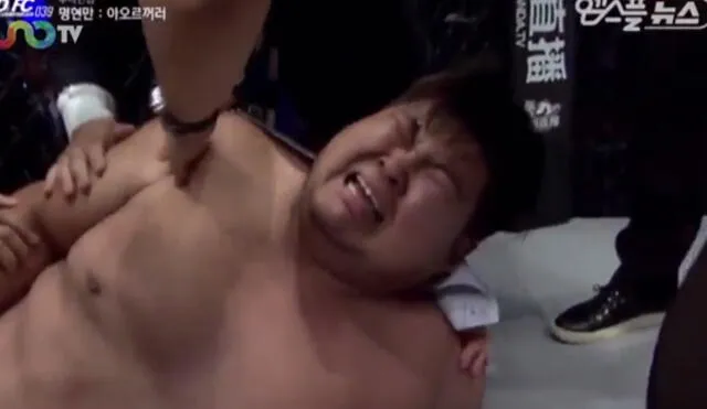 MMA: Peleador recibe tremenda patada que lo hace llorar [VIDEO]