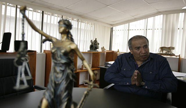 Fiscalía pide prisión para expresidente Jorge Acurio Tito