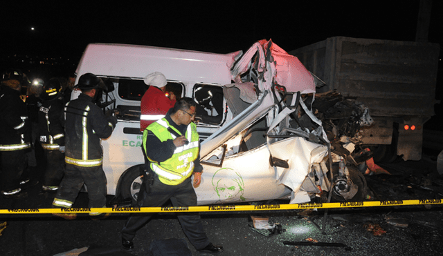 Accidente de tránsito en México ocasionó la muerte de 13 personas