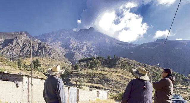 Volcán Ubinas. Afectados piden que les aseguren servicios.