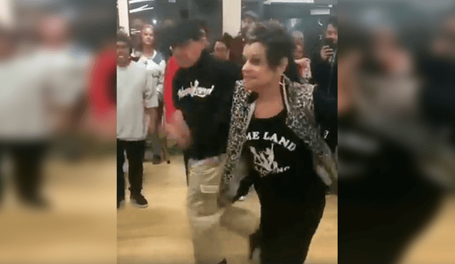 En Facebook, los esposos asombraron con sus singulares movimientos en una clase de baile.