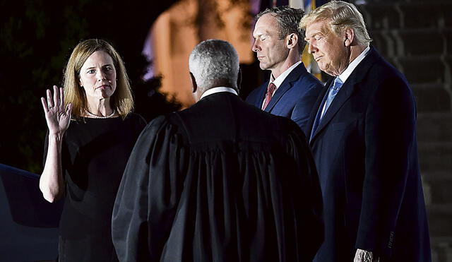 Público. Presidente reafirmó su apoyo a jueza Amy Coney Barret pese a las críticas. Foto: AFP