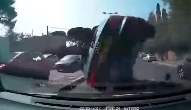 YouTube: cámara captó un impresionante accidente automovilístico [VIDEO]