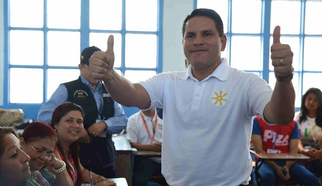 Costa Rica: Evangélico y oficialista van a la segunda vuelta