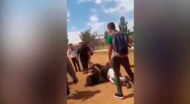México: madre golpeó a la amiga de su hija por un 'meme' [VIDEO]
