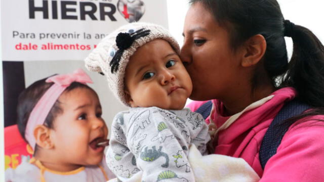 Ministerio de Salud realiza campaña para atender casos de anemia infantil en balnearios del sur. Créditos: Andina.
