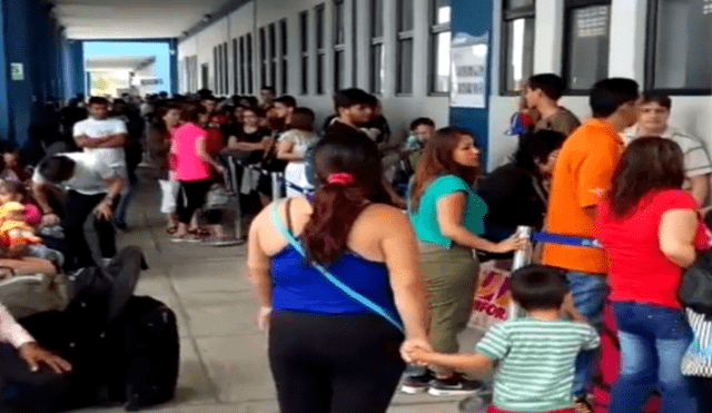 Venezolanos en Perú: dos mil personas cruzan la frontera de Tumbes a diario [VIDEO]