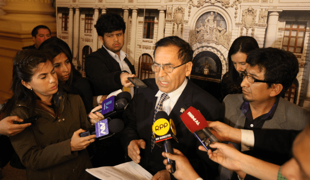 Nuevo Perú asegura que no aceptará la renuncia de PPK